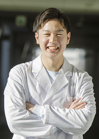 湘南医療大学 薬学部1年 向井 豪祐